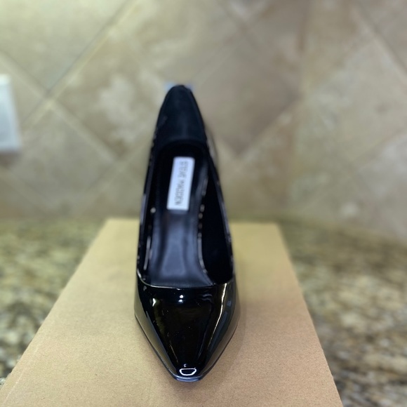 Black patent heels - Picture 2 of 4